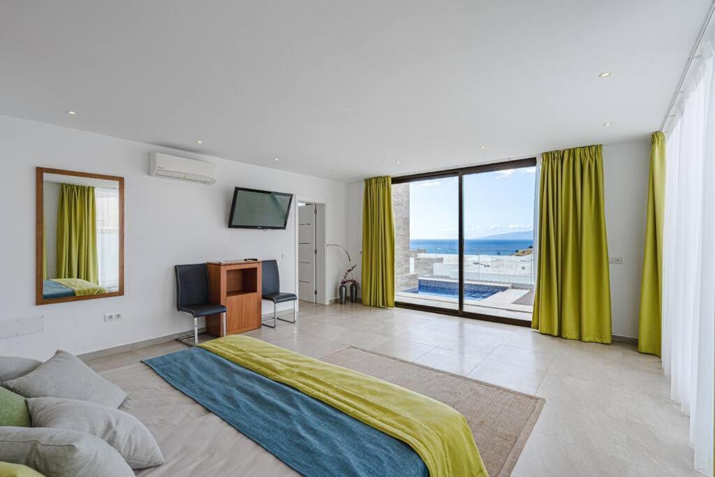 Villa Riviera De 4 Dormitorios Con Piscina. Costa Adeje  Ngoại thất bức ảnh