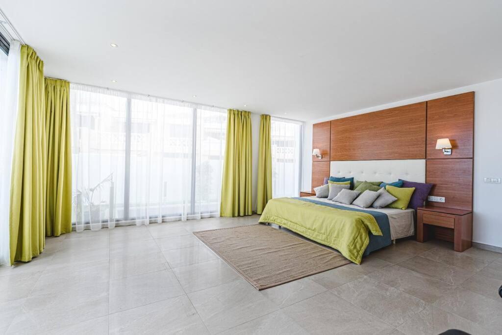 Villa Riviera De 4 Dormitorios Con Piscina. Costa Adeje  Ngoại thất bức ảnh